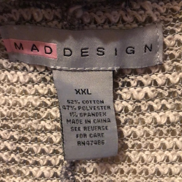 Women’s Knit Sweater - Picture 2 of 3